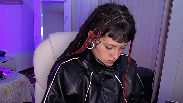 Snapshot of _sharlotte777 chatting on 02/10/26, 01:10 sharlotte777 online show from 02/10/26, 01:10