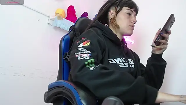  sharlotte777 online show from 11/26/25, 02:06