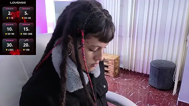 Snapshot of _sharlotte777 chatting on 02/05/26, 01:07 sharlotte777 online show from 02/05/26, 01:07