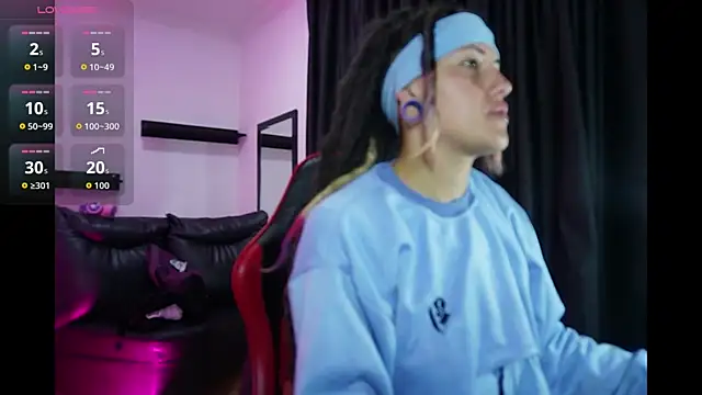 Snapshot of _sharlotte777 chatting on 01/06/26, 03:05 sharlotte777 online show from 01/06/26, 03:05