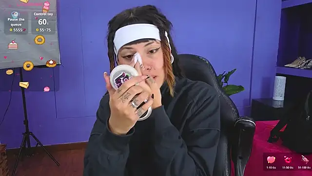  sharlotte777 online show from 10/21/25, 01:43