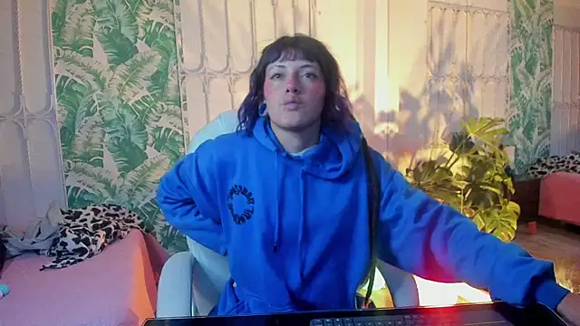 Snapshot of _sharlotte777 chatting on 01/12/26, 04:19 sharlotte777 online show from 01/12/26, 04:19