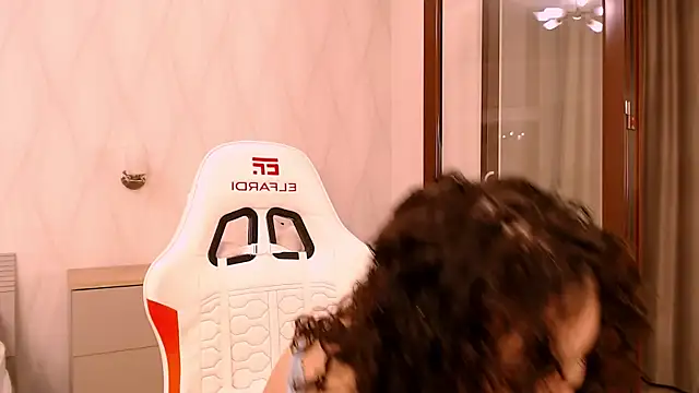 Ann  Cute online show from 12/23/25, 04:01