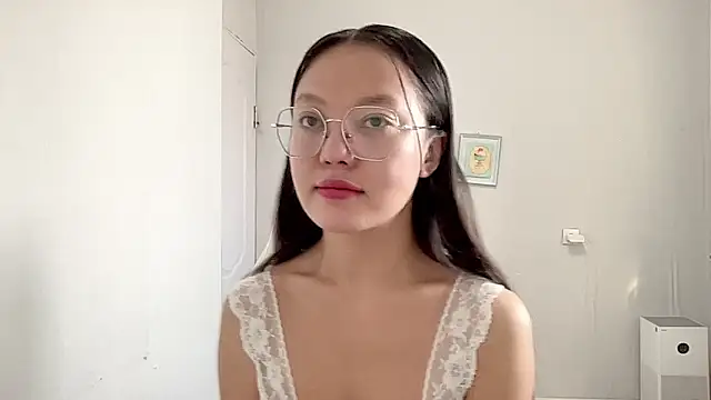 Risalynn online show from 02/09/25, 03:32