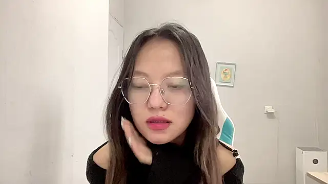 Risalynn online show from 02/16/25, 03:37