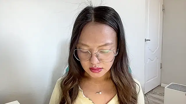 Risalynn online show from 01/25/25, 03:19