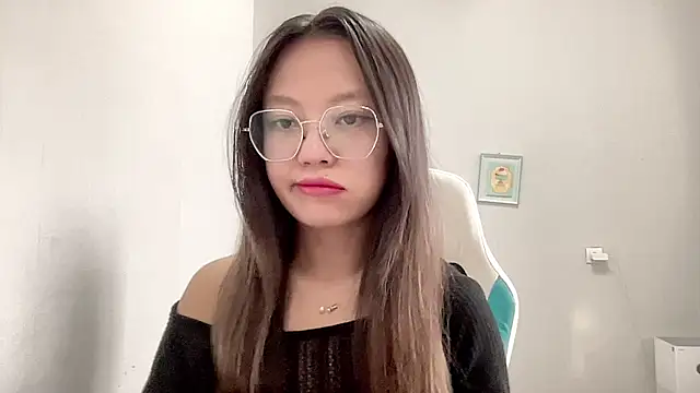 Risalynn online show from 02/25/25, 03:09