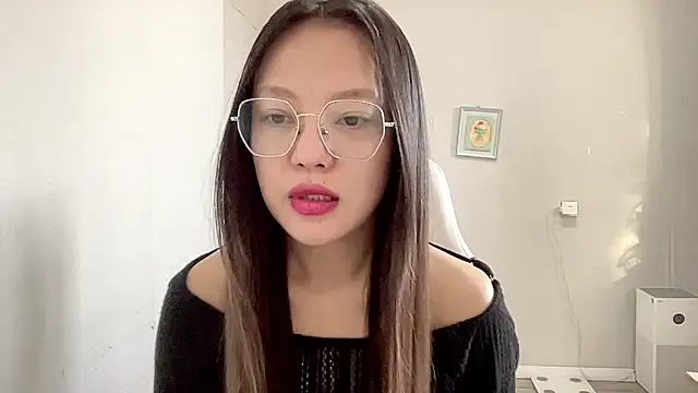 Risalynn online show from 02/06/25, 03:27