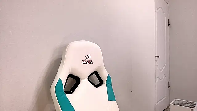 Risalynn online show from 01/19/25, 03:29