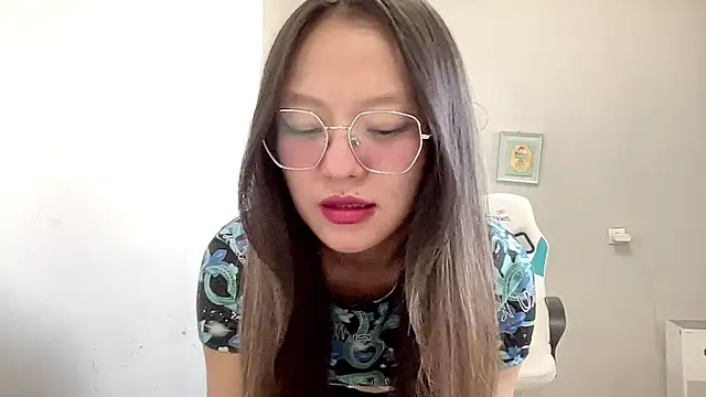 Risalynn online show from 02/22/25, 06:17