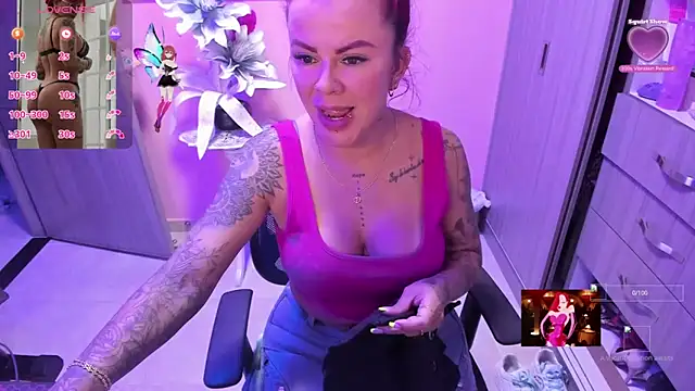 Snapshot of KAROL_MILF chatting on 10/02/25, 12:47 KAROL MILF online show from 10/02/25, 12:47