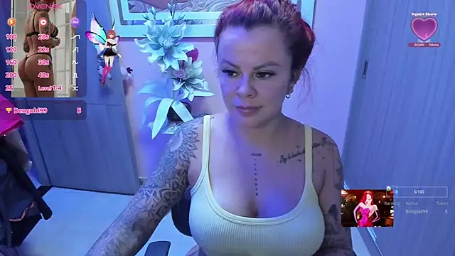 Snapshot of KAROL_MILF chatting on 10/13/25, 09:59 KAROL MILF online show from 10/13/25, 09:59