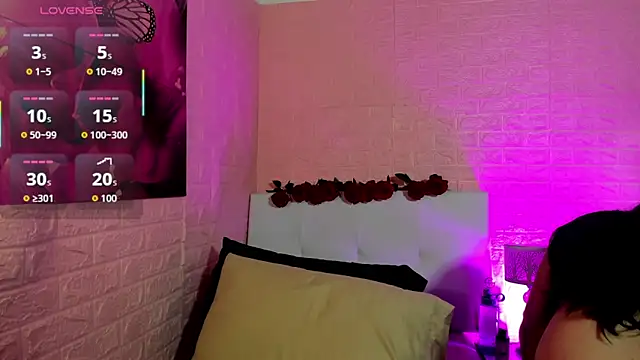 LYAA COLLINS  online show from 01/10/26, 10:54