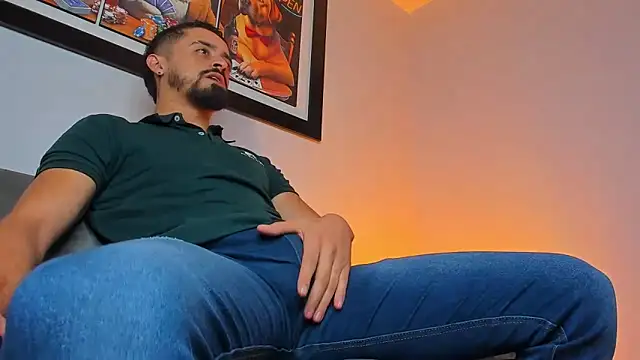 Snapshot of MAXIMUS_MASTE3 chatting on 09/26/25, 08:16 MAXIMUS MASTE3 online show from 09/26/25, 08:16