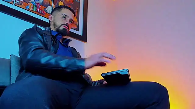 Snapshot of MAXIMUS_MASTE3 chatting on 09/08/25, 09:36 MAXIMUS MASTE3 online show from 09/08/25, 09:36