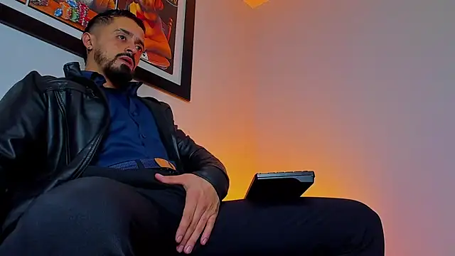 Snapshot of MAXIMUS_MASTE3 chatting on 09/10/25, 07:46 MAXIMUS MASTE3 online show from 09/10/25, 07:46