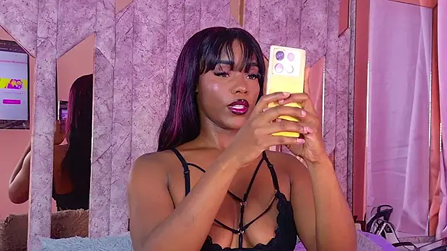 SarahBrunet online show from 10/15/25, 03:42