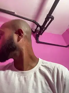 islandvybee55 online show from 02/24/26, 02:18