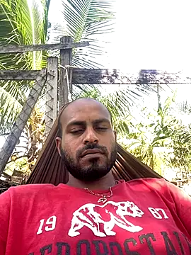 islandvybee55 online show from 12/03/25, 04:28