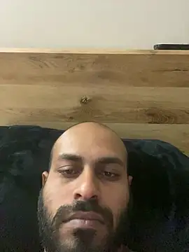 islandvybee55 online show from 04/21/26, 04:13