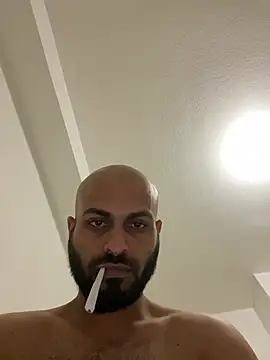 islandvybee55 online show from 03/01/25, 02:59