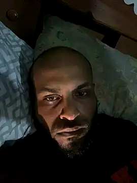 islandvybee55 online show from 11/04/25, 08:29