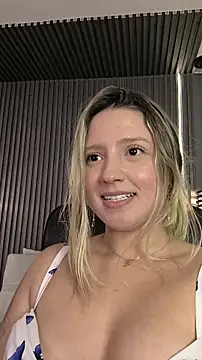 MiaPetit  online show from 12/03/25, 08:19