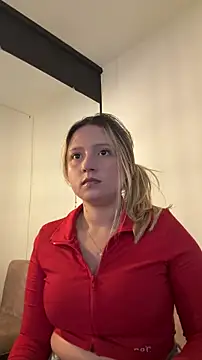 MiaPetit  online show from 12/21/25, 05:03