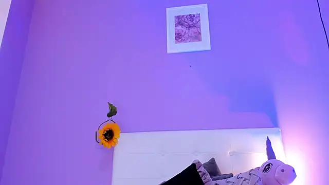 Snapshot of Charlotte11-11 chatting on 11/03/25, 03:48 Charlotte11-11 online show from 11/03/25, 03:48