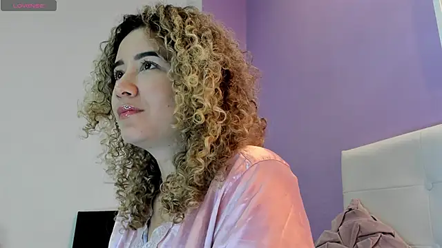 Charlotte11-11 online show from 04/17/26, 04:32