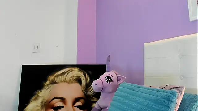 Charlotte11-11 online show from 04/15/26, 03:49
