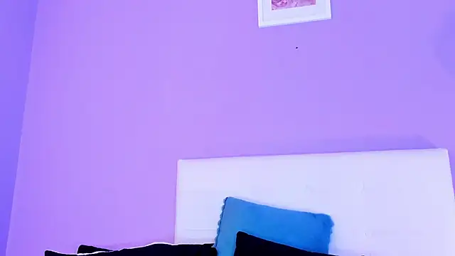 Snapshot of Charlotte11-11 chatting on 11/21/25, 02:27 Charlotte11-11 online show from 11/21/25, 02:27