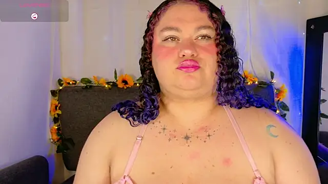 Snapshot of lunitaa0 chatting on 03/08/26, 03:54 lunitaa0 online show from 03/08/26, 03:54