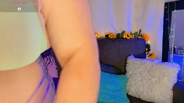 Snapshot of lunitaa0 chatting on 02/13/26, 03:06 lunitaa0 online show from 02/13/26, 03:06