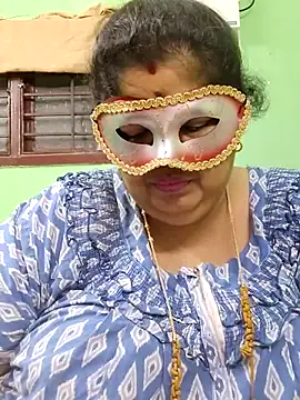 Snapshot of tamilthanushri chatting on 07/28/26, 06:20 tamilthanushri online show from 07/28/26, 06:20