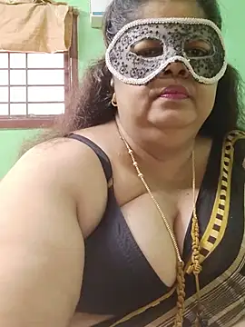 Snapshot of tamilthanushri chatting on 08/01/26, 02:31 tamilthanushri online show from 08/01/26, 02:31