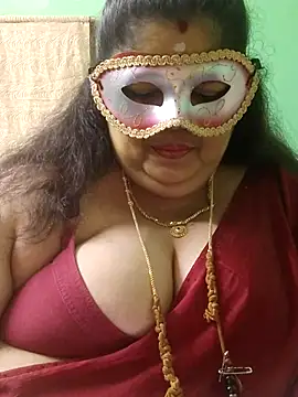 Snapshot of tamilthanushri chatting on 06/30/26, 02:39 tamilthanushri online show from 06/30/26, 02:39