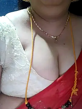 tamilthanushri online show from 10/31/25, 03:52