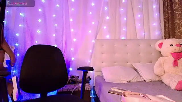 Snapshot of ivonjoness chatting on 01/07/26, 03:22 ivonjoness online show from 01/07/26, 03:22