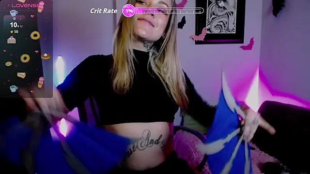 kim jeins11 online show from 10/30/25, 12:20