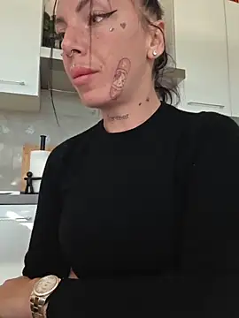 cicciolina online show from 11/08/25, 12:42