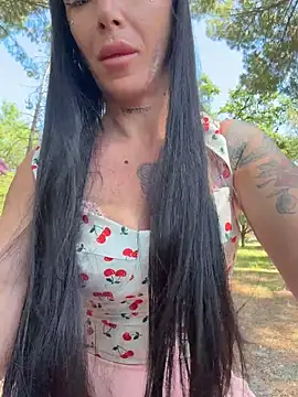 Snapshot of cicciolina chatting on 06/08/26, 12:38 cicciolina online show from 06/08/26, 12:38