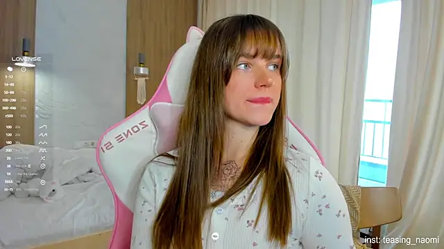 aesthetics  tease online show from 11/03/25, 04:07