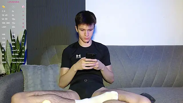 Snapshot of _whitenight_ chatting on 12/08/24, 06:50 whitenight online show from 12/08/24, 06:50