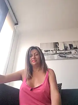 Latiinvenushot online show from 03/14/26, 11:38