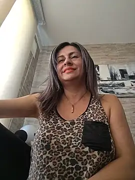 Latiinvenushot online show from 05/27/26, 05:09