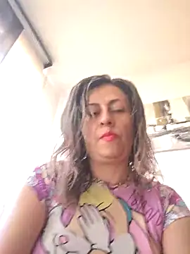 Latiinvenushot online show from 02/05/26, 01:07