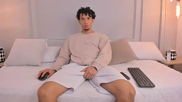 Dominick star online show from 11/04/25, 04:16