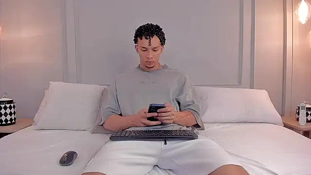 Dominick star online show from 11/20/25, 04:02