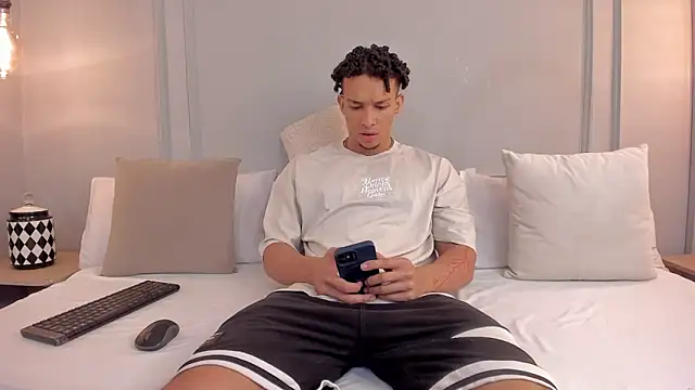 Dominick star online show from 11/25/25, 03:51